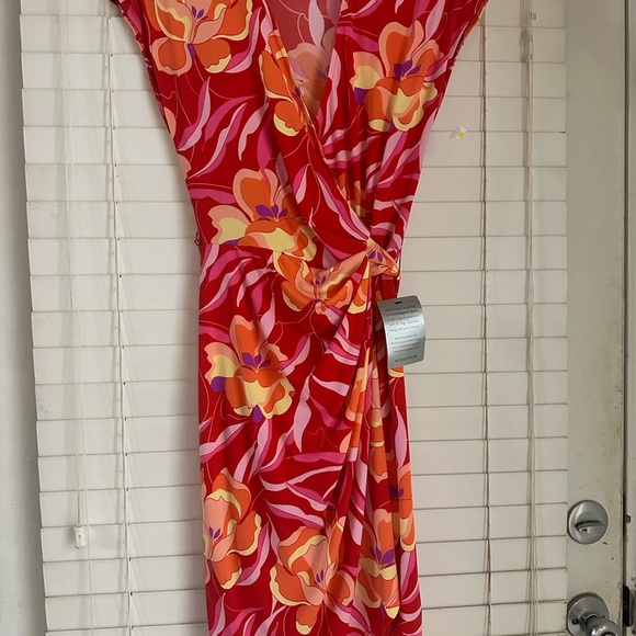 Floral Wrap Dress in Red and Orange - Picture 2 of 8